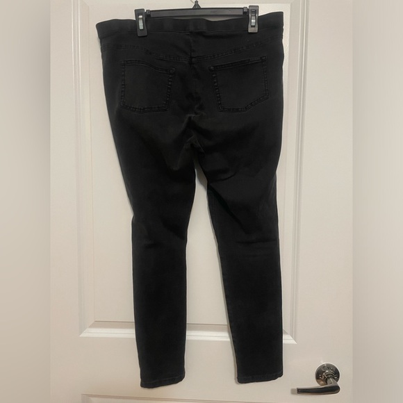 JENNIFER LOPEZ black wash jeggings size 16 - Picture 2 of 6